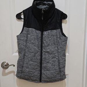 The North Face Women's Black and Gray Vest